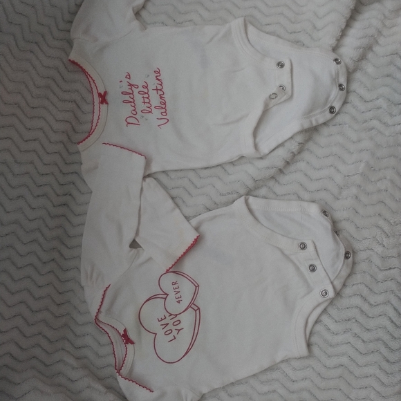 2 Carter's Twin Valentine Onsie & Legging Tutu Set - Picture 5 of 11